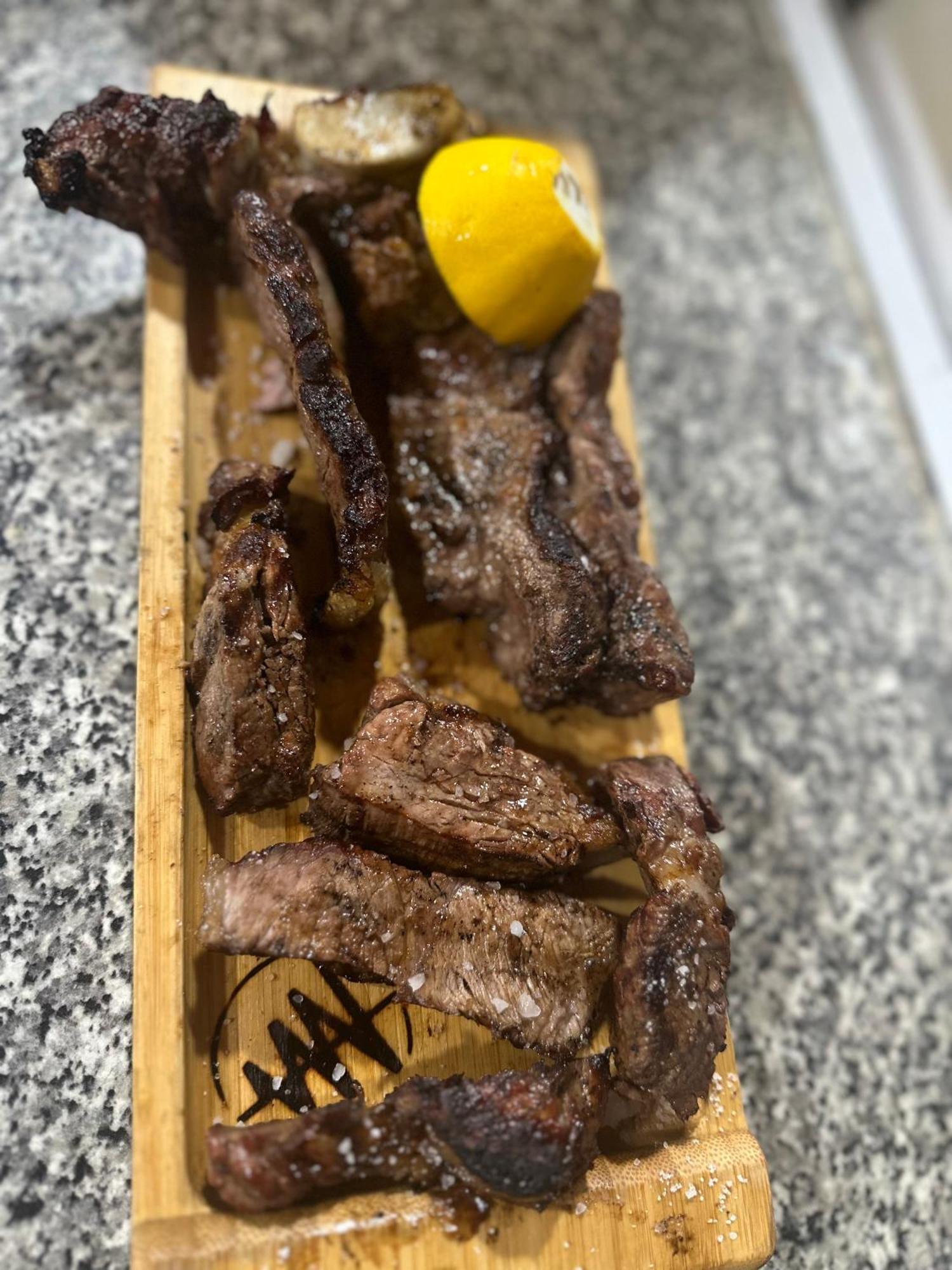 Vila Disha تيرانا المظهر الخارجي الصورة